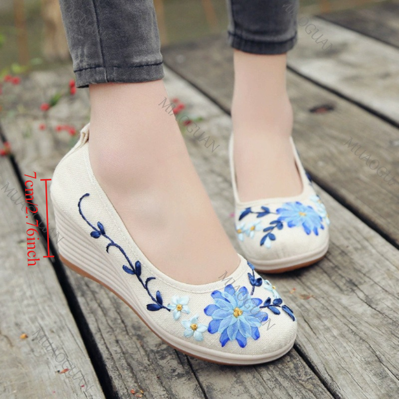 The Ethnic Fashion - Embroidered Women Comfort Wedge Platform Shoes