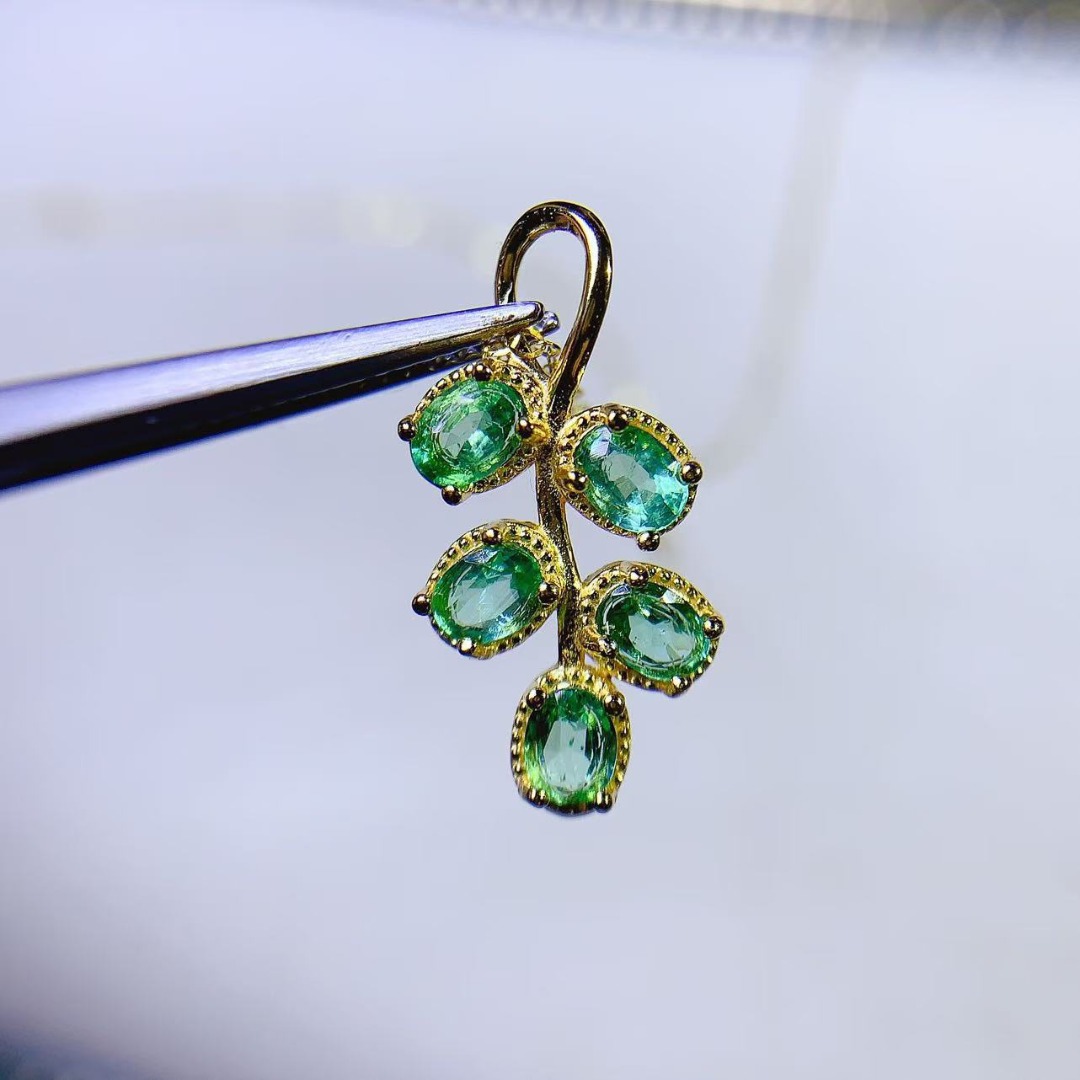 Ethnic Fashion Design - Opulent Genuine Emerald S925 Silver Pendant