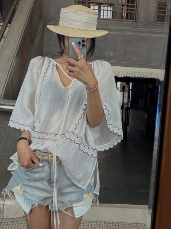 Korean Style Patchwork Lace-Up - Ethnic Fusion Fashion review and price